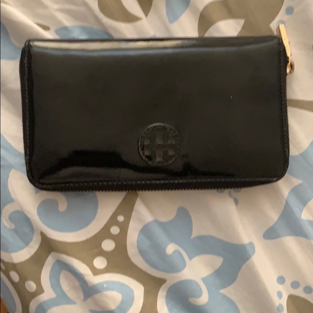 Tory Burch wallet